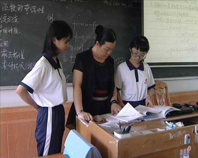 市优秀班主任 郑丽欣:用心呵护 做学生成长