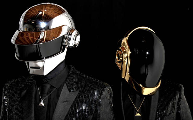 daftpunk传奇金字塔舞台归来