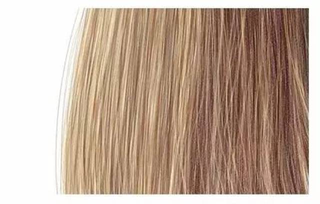 注意观察头发暗部跟亮部颜色的关系 暗部:用赭石色多一点 亮部:用土黄