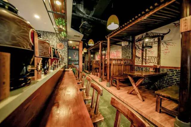 在津城这家中式酒馆穿越回古代只需要一秒