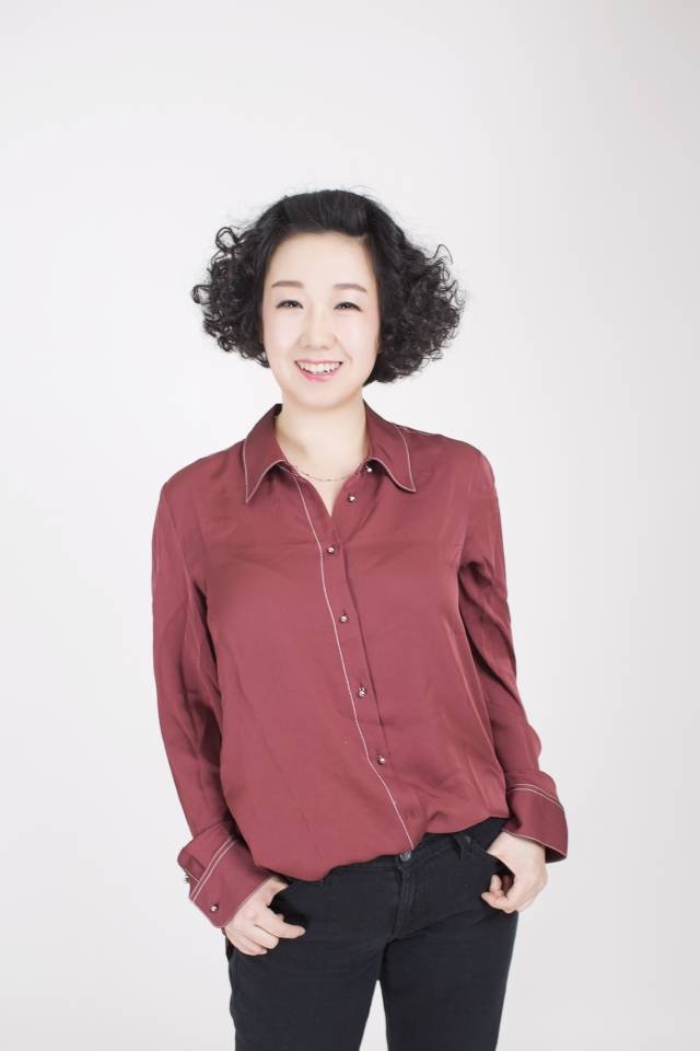 走近王馨 | 从音乐dj到新闻主播的华丽转身