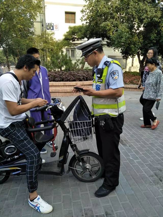 上海交通协管员图片