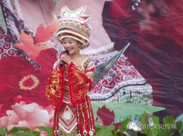 邹家美女歌手——兴兰宗亲歌曲视频(海量图片,看看有没有你的身影)