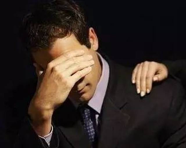 情绪低落、浑身没劲、皮肤干燥还脱发?入秋后