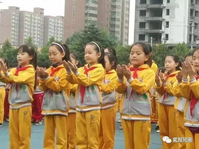教师节:平顶山郏县三立国际学校的教师喜获房
