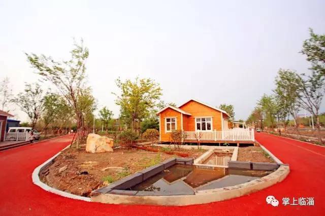 及淄博帕兰文化旅游有限公司董事长林洁共同参加蹴鞠小镇启动落成仪式