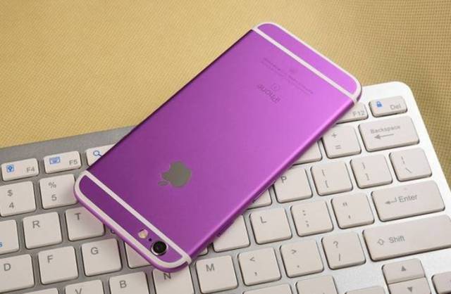 苹果8来了,曝光传言中的爱疯8!