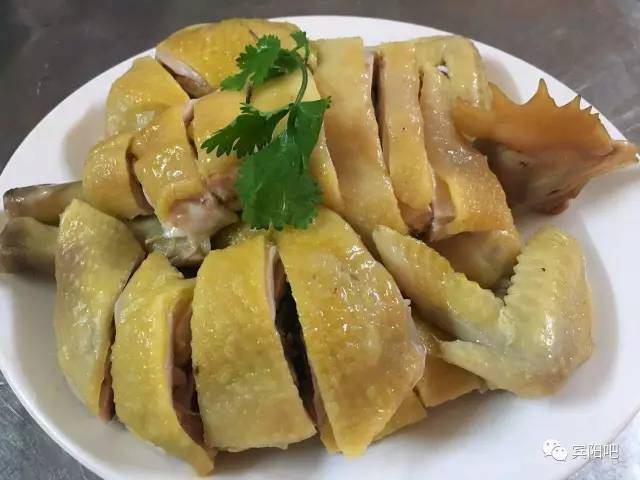 美食 秘制咸香鸡↓↓ 宾记醉鹅 【电话】15077048493 【地址】宾阳县