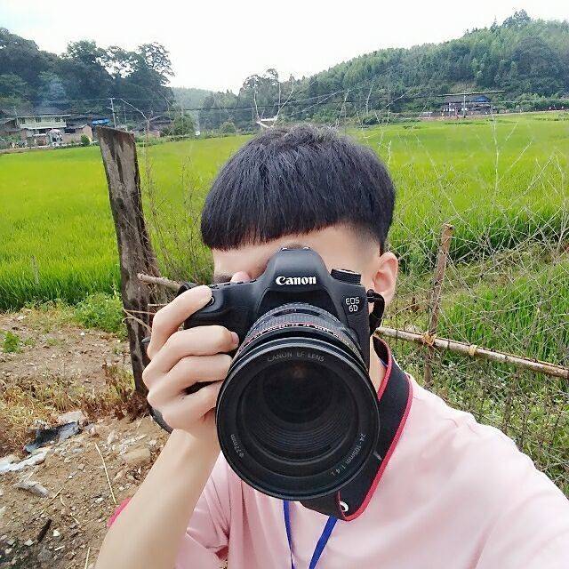 有人@你,不要和学长学姐抢食堂!