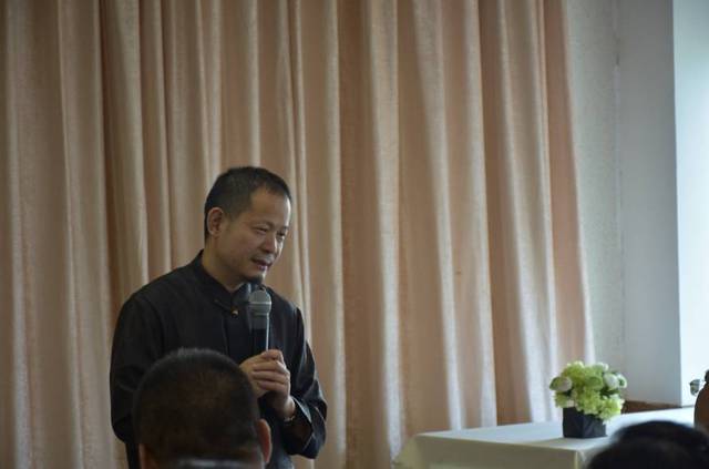 九间堂是在传统中医架构上提倡新中医体系,对治疗慢性病有显著效果,而