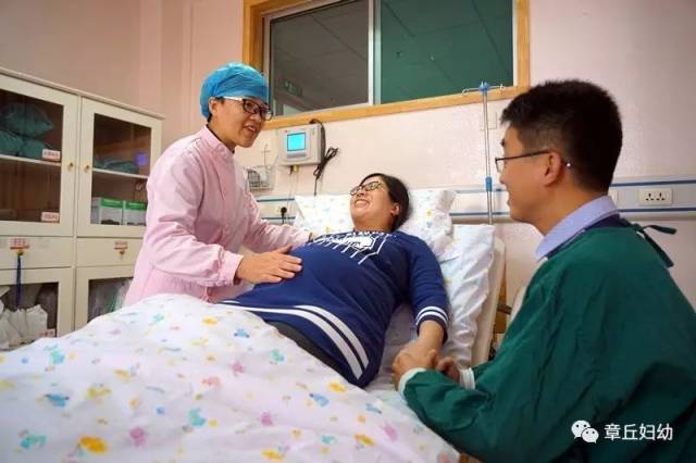 导乐服务：新时代产房里的温馨陪护
