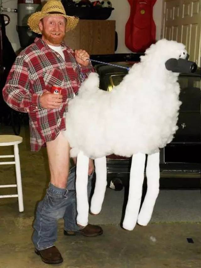 英国人喜欢把威尔士人叫成 sheep shagger操羊者.