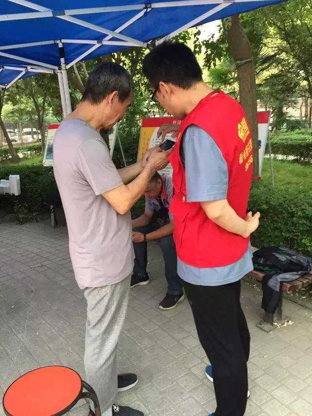 什么996工作制弱爆了,服务用户,我们是997