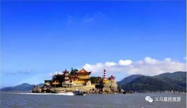 小白鹭沙滩,海上莲花寺两日游莲花屿位于沙埕港中,天然造化孤浮海面