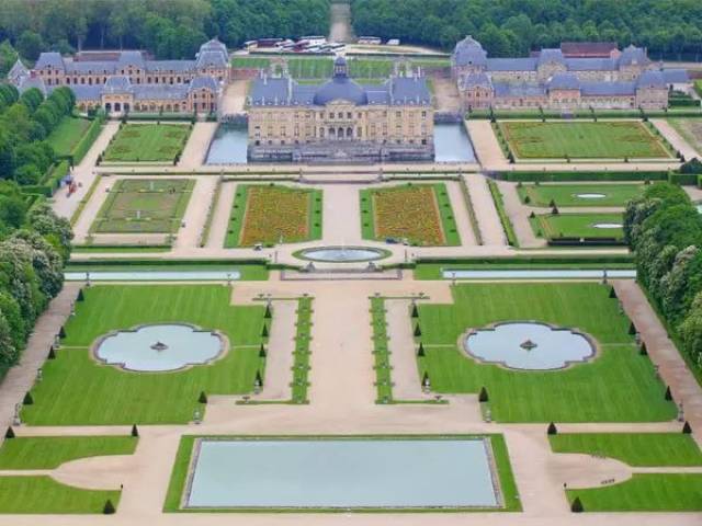 这座名叫沃子爵的城堡,到底是什么样子的?