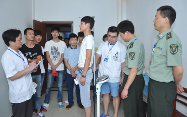 当兵不可怕,体检最尴尬!