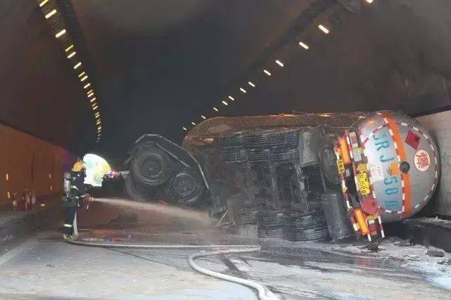 山西晋城隧道爆炸事故图片