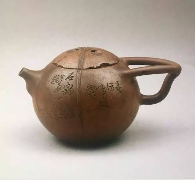 《砂壶汇赏》之二——成阳艺术文化基金会藏紫砂茗壶30件精赏