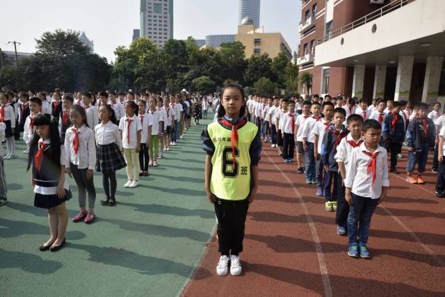 平安行动 | 徐州市民主路小学"关爱学生,平安出行"交通安全宣传活动