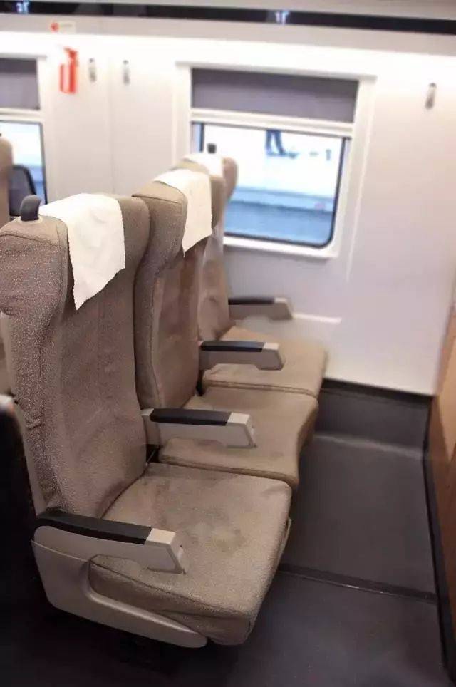 cr400bf一等座