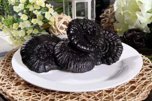 1克萃取物中蕴含10亿个植物干细胞,能作用于表皮-真皮连接层以及真皮