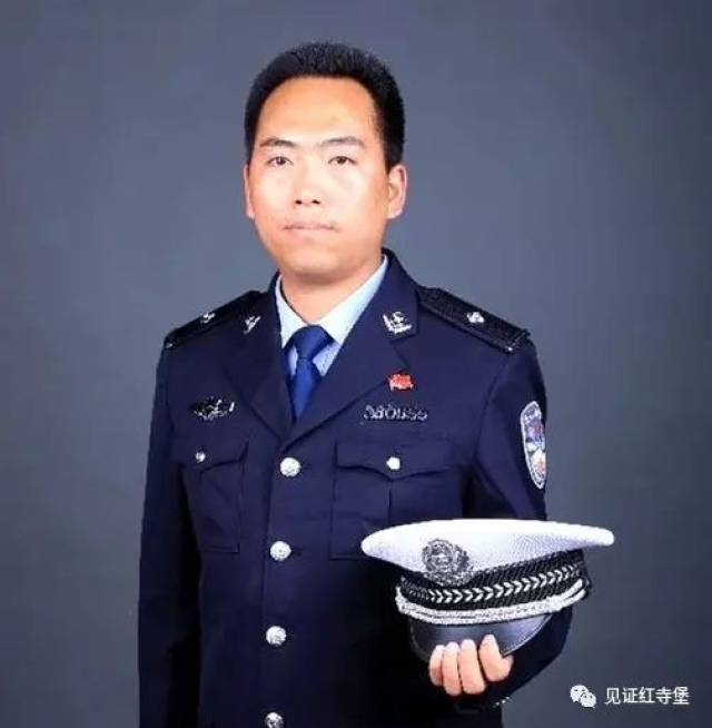 红寺堡罗山脚下交规网红——苏斌