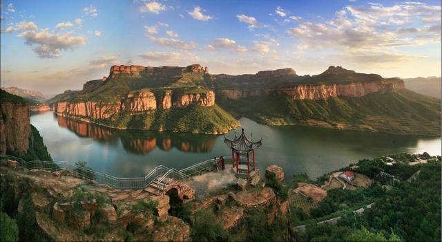 《为家乡推介》沙河市市长王文玉