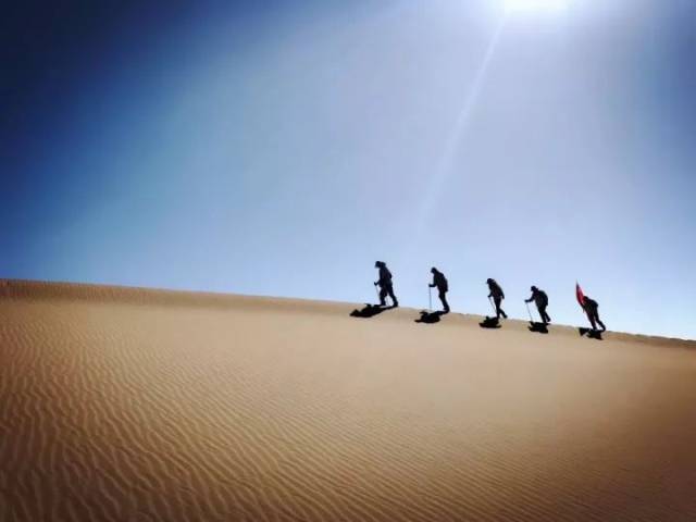 第三屆申遠百人戈壁挑戰賽圓滿成功!