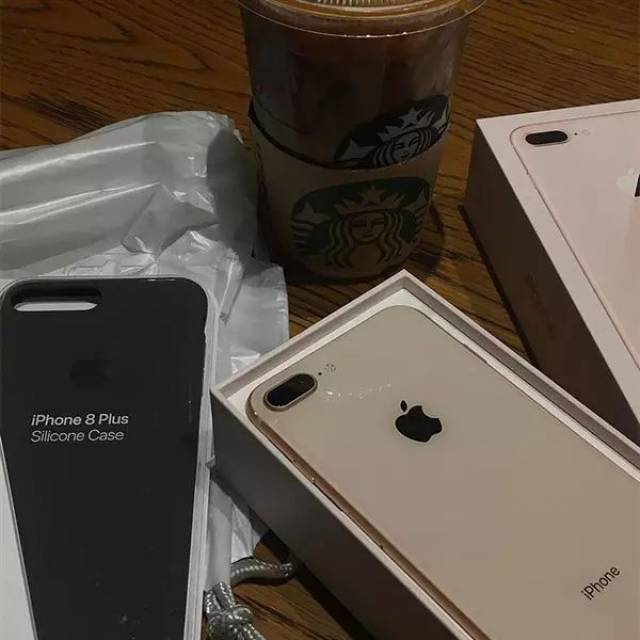 首批iPhone 8到货开箱！黑色版最炫酷_手机搜狐网