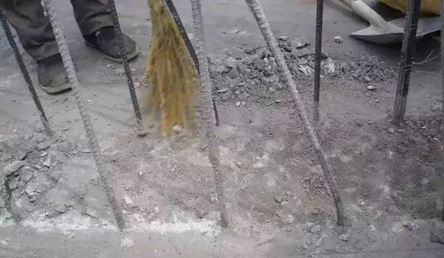 柱头凿毛照片
