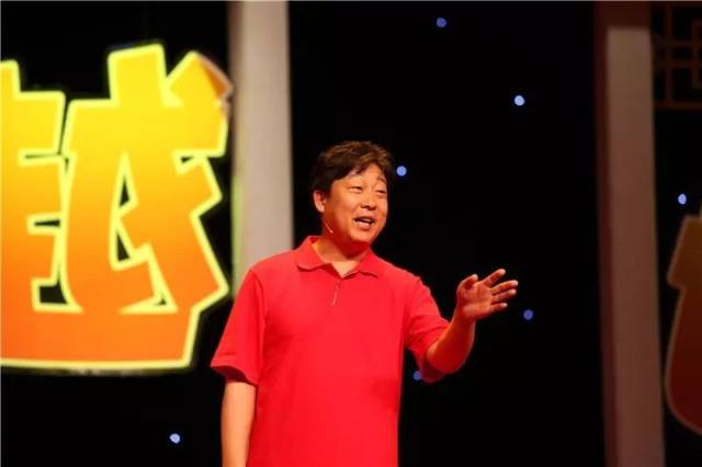 著名相声演员郑健