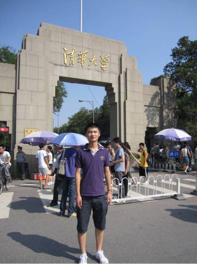 2010年考入北京大學的李金龍同學