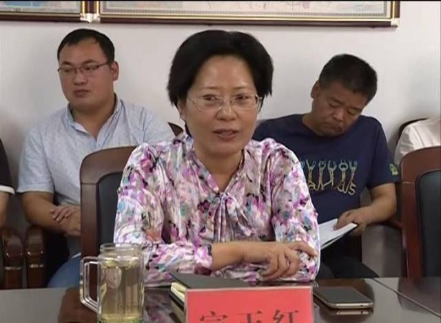 我县与恒丰银行洛阳分行洽谈合作