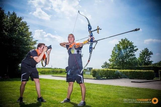摄影师范登博格教你如何拍摄高大上的射箭照片