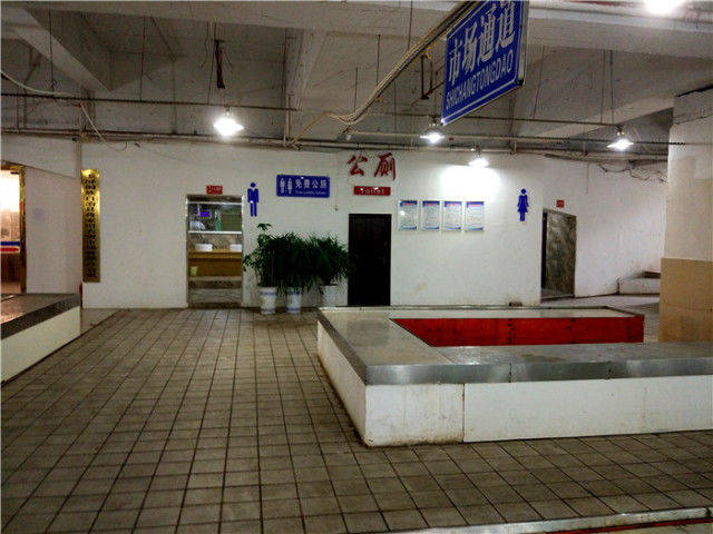 蒋家田农贸市场公厕 地址:人民路蒋家田农贸市场二楼