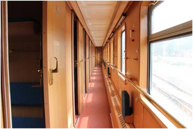 25k型软卧客车客车走廊(旅游列车)