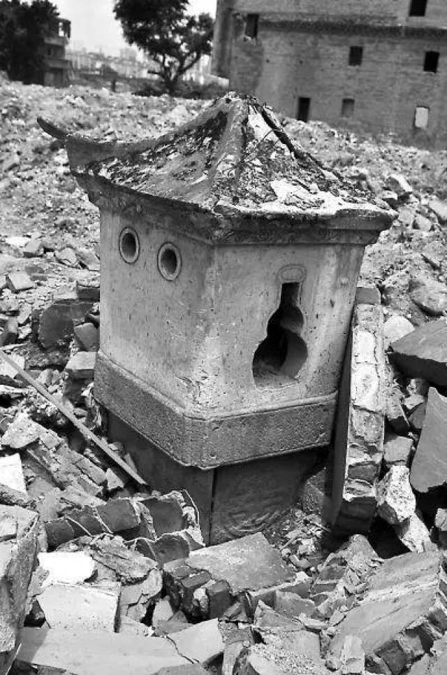 写了字的纸不能扔?要火化!_手机搜狐网