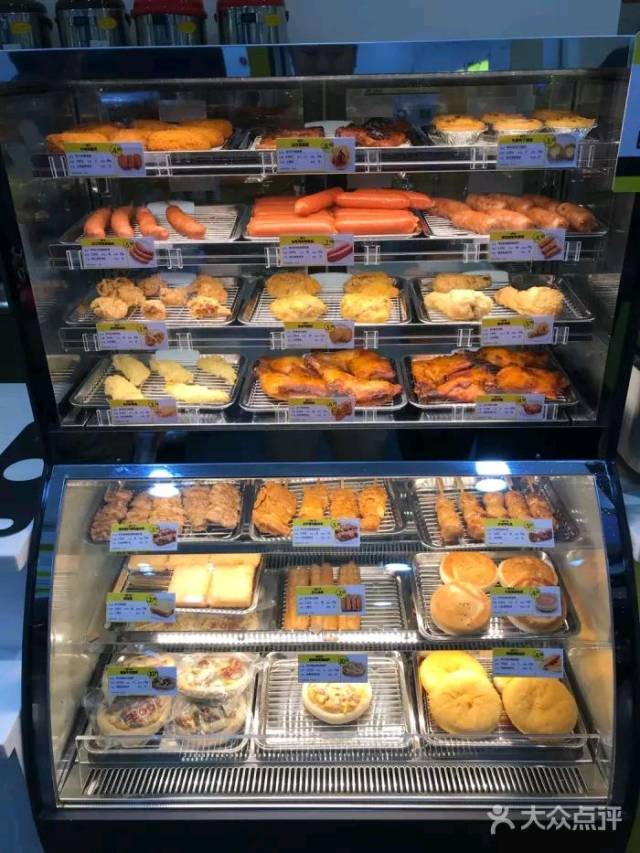 无人货架之后是什么?猩便利连开6家"有人便利店"