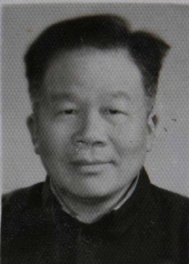 刘亚星(1925-2010,数学与统计学院