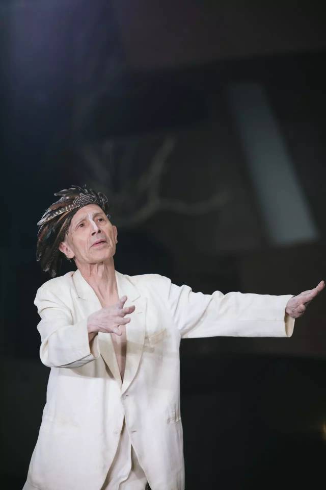 79岁的大野庆人:"我不能停止舞踏,因为人间的痛苦没有停止.