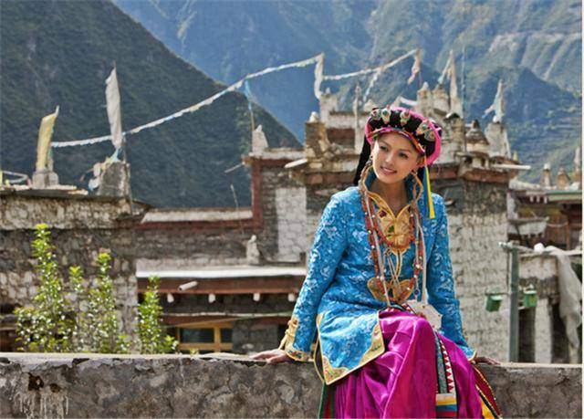 一,丹巴美人谷,东女国风韵,名气大,地道的"女儿国"!