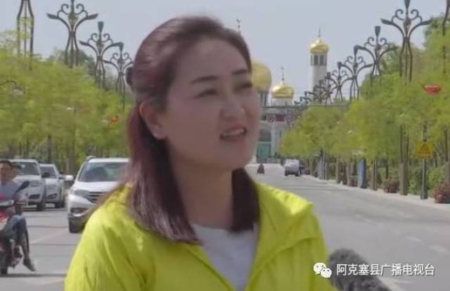 生财有道女主持人图片