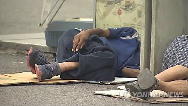 韩媒:疾病失业致万余韩国人露宿街头 最常见打架斗殴_手机搜狐网