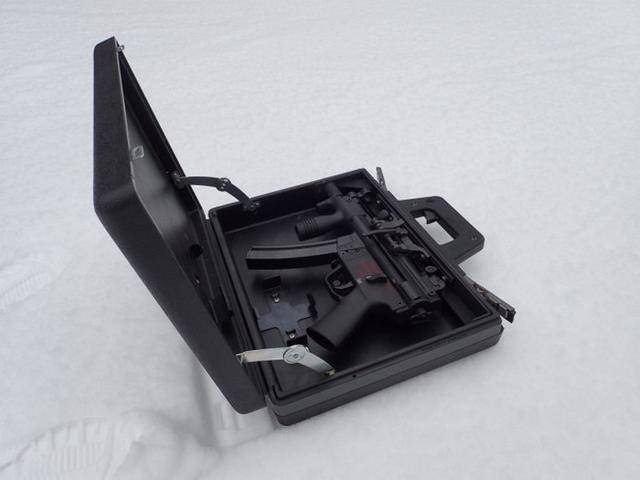 让人不寒而栗的武器,苏联克格勃特工一公文包