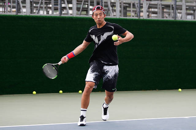 特写|"男网大哥"张择又有了紧迫感,他等来了吴易昺的挑战