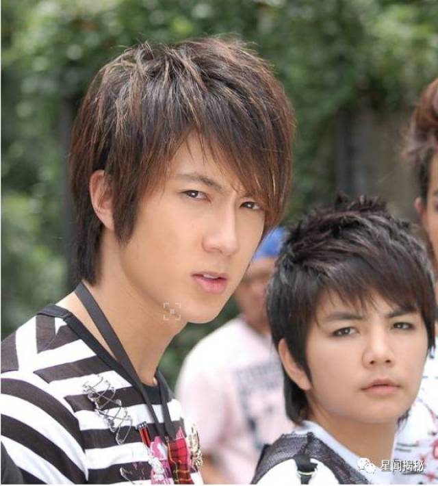 潘玮柏吴昕叕上热搜了,他们在一起了吗?细数今