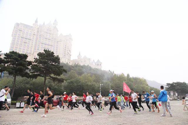 RUN TO GIVE | 慈善义跑2017大连站圆满成功