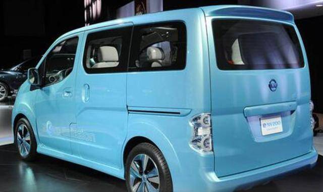 日本版五菱宏光,车头酷似和谐号,还有侧滑门,比宏光更能装!