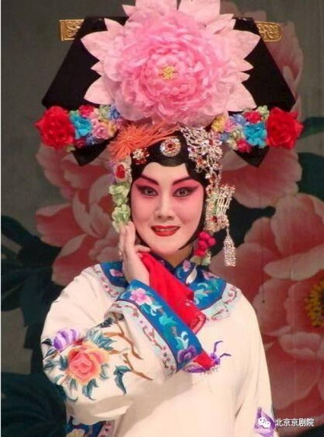 十月 五日 晚上 19:30 杜镇杰,张慧芳,王怡,康静,包飞,王宁,裘识,马娜