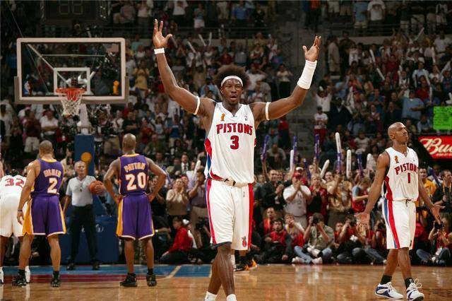 96出道,默默无闻如果nba非要评选"史上十大励志球员",可能很多人首先